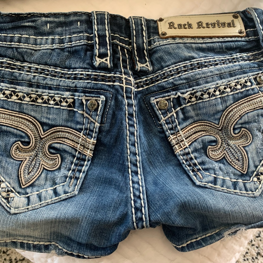 Rock revival jean shorts